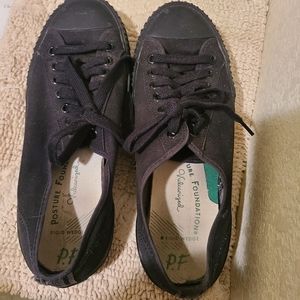 Pf flyers shoes for crews non slip work shoes